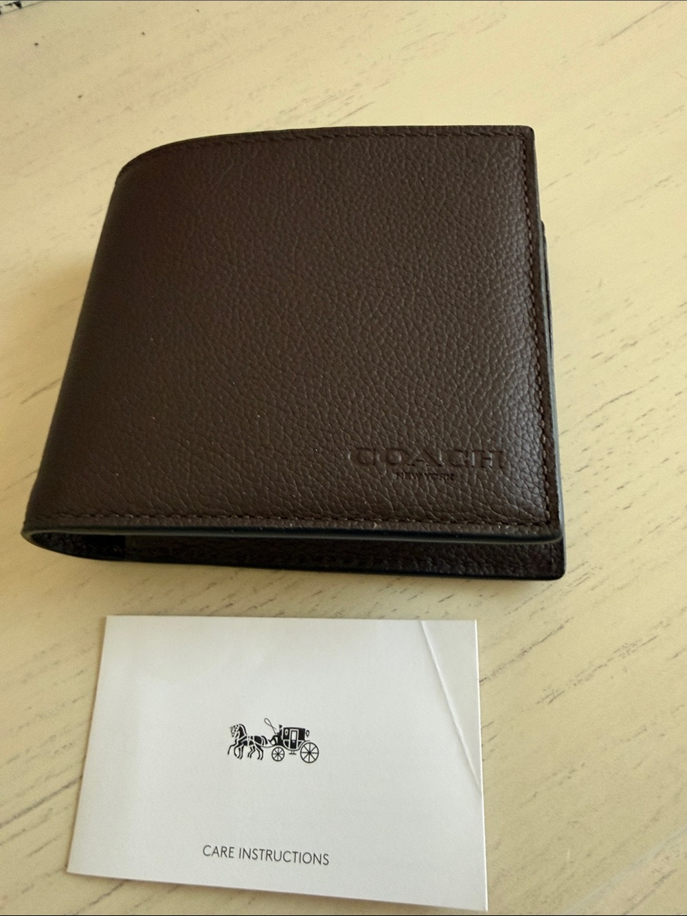 Coach Brown Pebbled Leather Bi-Fold Card Wallet new with original box